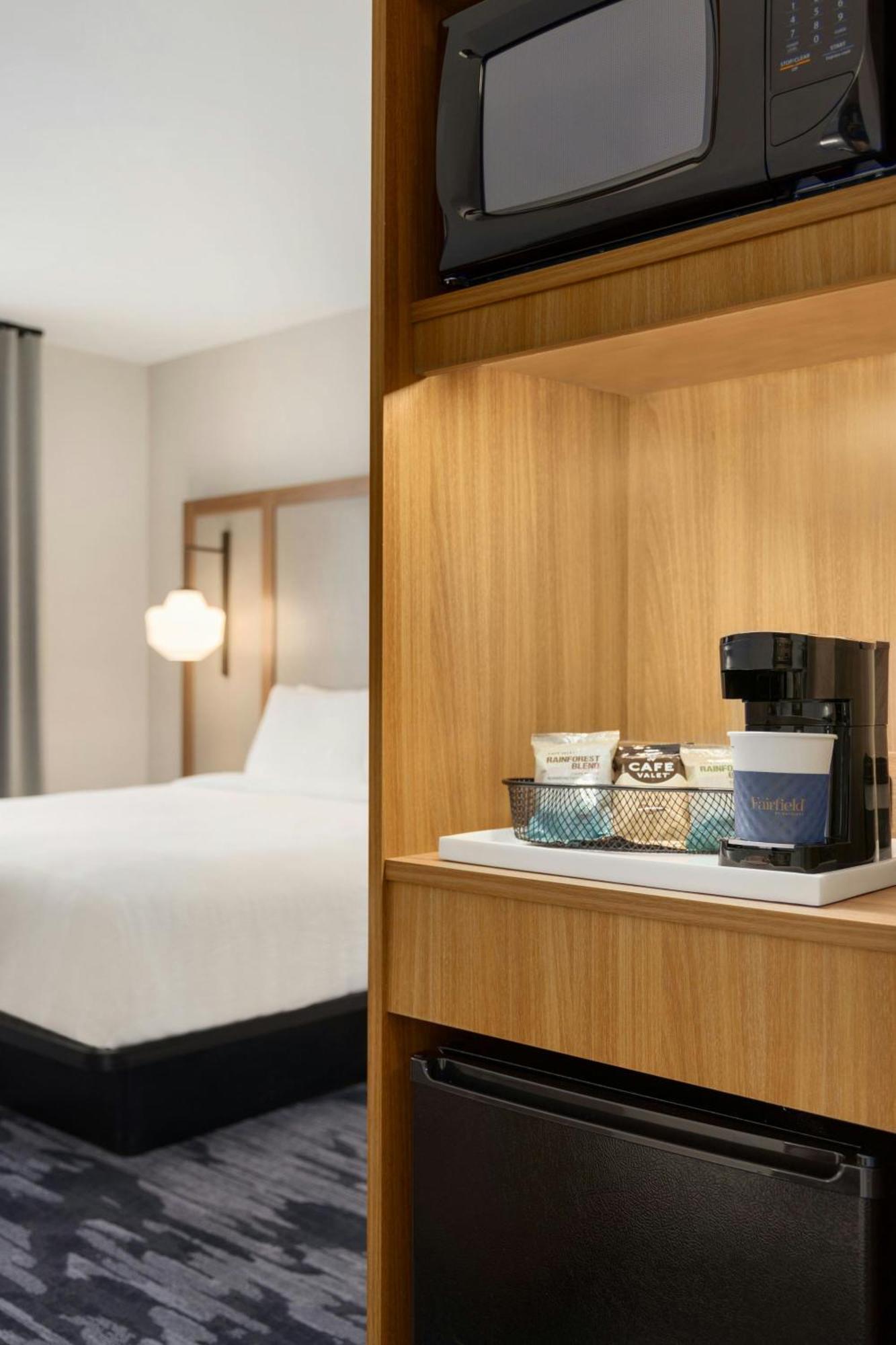 Fairfield By Marriott Inn & Suites ร็อคอเวย์ ภายนอก รูปภาพ